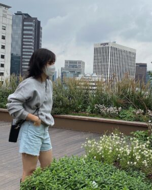 Lee Joo-young Instagram - 전시 두탕 뛴 날 (피곤)