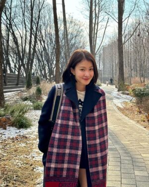 Lee Si-young Thumbnail - 360.7K Likes - Top Liked Instagram Posts and Photos