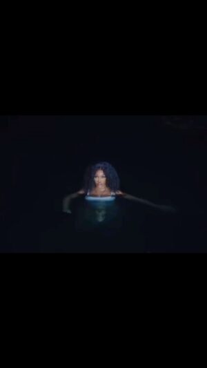 Leon G. Thomas III Instagram - There’s been some amazing drops this week!! From @sza Snooze music video to celebrating the 10 year anniversary of Honeymoon Avenue by @arianagrande! Extremely blessed to be apart of these songs! My debut album Electric Dusk also dropped last week, hit that link in my bio and tap into some good vibes!

Shout out

@babyface 
@khrisriddicktynes 
@blk_beats 

@victoriamonet 
@khrisriddicktynes 
@tbhits