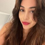 Lindsey Morgan Instagram - To bang or not to bang?