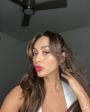 Lindsey Morgan Instagram - Because tomorrow’s my birthday 
.
.
.
Thank you again @desiraecherman for this gorgeous glam the other day.