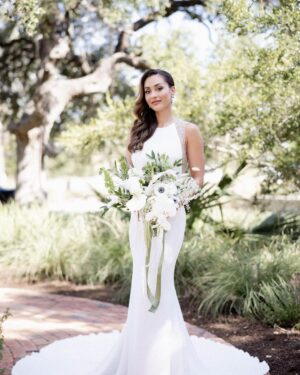 Lindsey Morgan Instagram - A @pronovias Bride 🤍

Thank you @pronovias for the most beautiful wedding dress & making this day the most magical of my life 

Photography: Marcin Pawlowski
@charmingimages
Make up: Desirae Cherman 
@desiraecherman 
Hair: Michael Kanyon for KANYON Beauty
@michaelkanyon 
Nails: Ekaterina Danilina
@that_russiangirl_