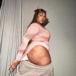 Lizzo Instagram - EASY SNATCH-CESS! THIS BODYSUIT IS CALLING UR NAME! @yitty <——— U KNO U WANNA😚
