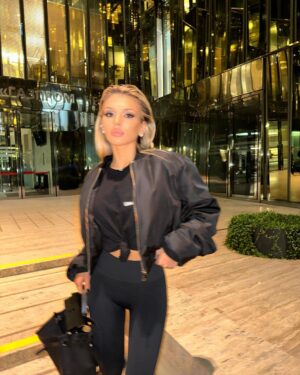 Lyudmila Chebotina Instagram - Welcome back💋