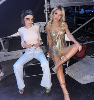 Lyudmila Chebotina Instagram - sis🐍😊