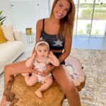 Mélanie Dedigama Instagram - Trop d’Amour ❤️ elle n’est pas trop choupinette Naya 😍 ? Dubai, United Arab Emirates