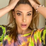 Mélanie Dedigama Instagram - Ma tête quand 🤪 : - je pense à tous ce que je dois encore faire et acheter pour l’arrivée de bébé. 👶🏻 . - quand je réalise tous les kilos que j’ai pris en 7 mois (+25) 🍩🍭🍪🍰🍔🍟🌭🌮🥪 . - à tous ce que je ne connais pas concernant bébé 🍼🧸 ( heureusement que vous êtes toutes là pour m’aider et me donner de précieux conseils 🙏🏽❤️) . - à @vinclrq qui à manger la dernière mousse au chocolat 🍫 ! #goodvibes #sunday #confinement #selfie #mood #picoftheday #love