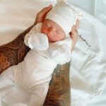 Maddy Burciaga Instagram – 30.09.2022 👶🏻 Andrea Samat 👶🏻
Les Premières Minutes avec Notre Fils… Le plus beau jour de notre Vie ❤️🙏🏼 Emirate of Dubai