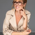 Maggie Civantos Instagram - Una vez más, encantada con la nueva colección de gafas otoñales que acaba de lanzar @opticalia. ¿Tú con qué modelo te quedas? #MeGustanLasGafas #Opticalia #OpticaliaPeople #ad 📸 @romerodeluquefoto 🫶🏼 @diorbeauty @mariagarciamua @diorling1 🖤 Madrid, Spain