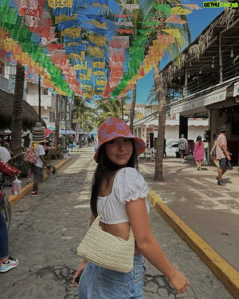 María Chacón Instagram - de un día en Sayulita 🌺🌊🌴🧡🫶✨ Sayulita, Nayarit, Mexico