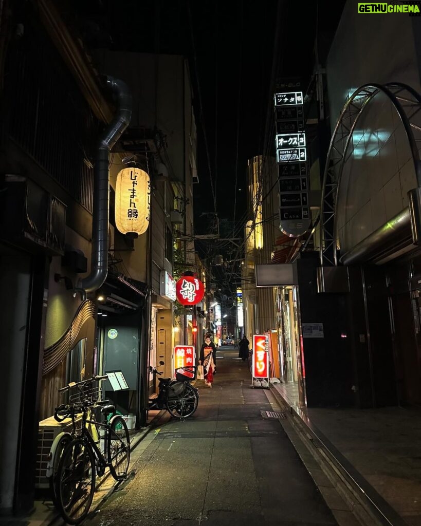 María Chacón Instagram - kyoto pt 2 🇯🇵 que sueño este lugar ❤️🫰 Kyoto, Japan