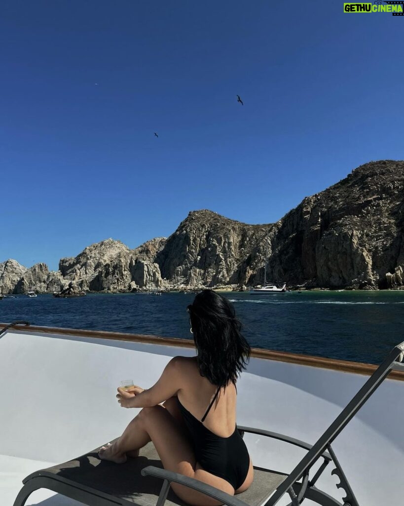 María Chacón Instagram - otro dumpcito de cabo 🌊 porque 😍 Cabo San Lucas, Mexico