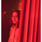 María Valverde Instagram - ¡Qué ganas tengo de que conozcáis a Maca! Aquí, "pillada" por @ugarteeva 😅❤️. #FuimosCanciones ----- I can't wait for you to meet Maca! Photo by @ugarteeva 😅❤️. #FuimosCanciones