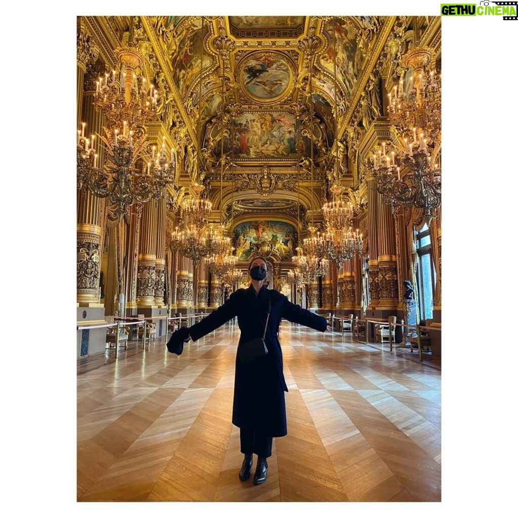 María Valverde Instagram - Cuánta felicidad... #París ❤ ----- How much happiness... #Paris ❤