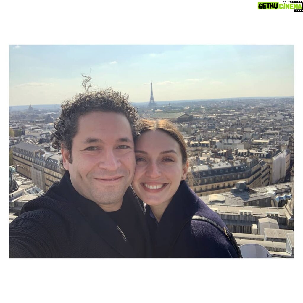 María Valverde Instagram - Cuánta felicidad... #París ❤ ----- How much happiness... #Paris ❤