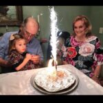 María del Cerro Instagram - Nunca pensé en tener el privilegio de que mis hijas compartieran con sus Bisabuelos, Tata , gracias por tanto ♥️♥️♥️ Descansa en Paz , que acá te honramos recordando los findes eternos en el adorado Campito , Mar del Plata y las navidades ♥️🙏 Ya estás en Paz con tu Gran Amor