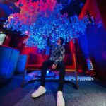 Marcos Veras Instagram - Atores são vistos em restaurante japonês e se comportam como turistas. A quadrilha conhecida como DNA do Voucher registrou momentos de euforia antes de serem presos na operação Meterelhorê um Voucher ( contém ironia) Obrigado pela acolhida @ouesushi #cinema