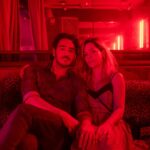 Marcos Veras Instagram - Uns cliques de set 🎬 #vududelivery 📸 @eli_hayasaka