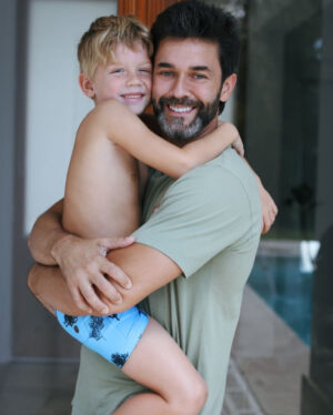 Mariano Martínez Instagram - .
Amor incondicional a vos ❤️✨
.
.
.
Ph: @anitathomasph