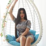 Marina Alobaidi Instagram - 🤷🏻‍♀️أعتذر إن كنت أبدو مُهتم ؛ لكني لَست كذلك .... ((Sorry if I looked interested ; Im Not ...)) . . . #مارينا_العبيدي #luxurylifestyle #luxury #fashion #fashionista #dxb #jumeriahbeach #explorepage Dubai Mall - Burj Khalifa