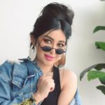 Marina Alobaidi Instagram - ... ويڪللۿا ؛ ضحـڪتج لو ترۿم ؏ـڪال جان تشيخت بيۿا 💙 . . . . By 📸: @ola_shemari . #مارينا_العبيدي #luxury #luxurylifestyle #fashion #explore #dxb Dubai, United Arab Emirates