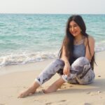 Marina Alobaidi Instagram - انت حبيب ضحكاتي ..🤍 . . . By📸: @retta.a #مارينا_العبيدي #luxurylifestyle #luxury #dxb #dubai#explore #beach