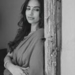 Meenakshi Chaudhary Instagram - 🖤🤍 Mumbai, Maharashtra