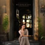 Meenakshi Chaudhary Instagram - Presenting Sumathi, my most loved character and reasons are many. So so grateful to be a part of #luckybaskhar film. And to the dream team 🥹🫶🏽 thank you for making this day a little extra special ✨❤️🙏🏽 @dqsalmaan @venky_atluri @gvprakash @nimishravi @NavinNooli @benglann @nagavamsi19 #SaiSoujanya @sitharaentertainments @fortune4cinemas #SrikaraStudios @archanaaakhilrao