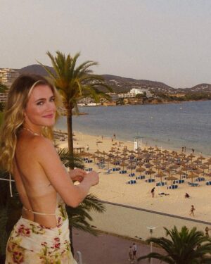 Melissa Roxburgh Instagram - Spain diaries

Thank you @melia.hotels.international @zelhotels