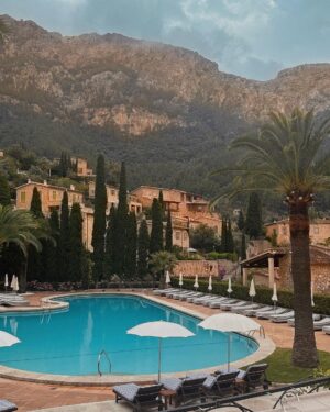Melissa Roxburgh Instagram - Spain diaries

Thank you @melia.hotels.international @zelhotels