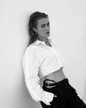 Melissa Roxburgh Instagram - Overdue with @gregorio 📸