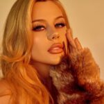 Mercedes Blanche Instagram - I’ll take my whiskey neat 🥃