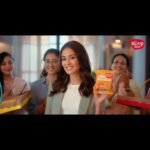 Mira Rajput Instagram - Finally! I can say Yes to instant noodles with a happy heart. This has always been a big debate in my house and as a mother, I’m usually the one who has to be the one who says No. No to maida, fried, preservatives and all those artificial flavours and colours. So when @slurrpfarm launched Instant millet noodles, I got to switch sides too! They said no to the junk, so I could say YES to Instant Noodles! #YesKaTimeAaGaya #ZeroJunkInstantNoodles #MadeByTwoMothers #InstantNoodles #MadeWithMillets