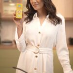 Mira Rajput Instagram - No more tedious whisking, worrying about consistency or waiting for the custard to set in. The new ready to eat Mother Dairy Custard is hassle - free way to enjoy delicious Custard whenever you want! Just cut, pour, and enjoy! Try it today! #MotherDairyCustard #MotherPromise #ad @motherdairyfreshdelights