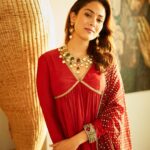 Mira Rajput Instagram - Catching that golden hour glow