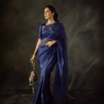 Mira Rajput Instagram - Parampara and party 💃 Sari: @raw_mango Ring: @amrapalijewels Kada: @mayasanghavijewels @thepinkpotli