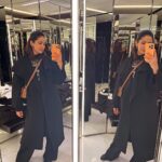 Mira Rajput Instagram - I’ve realised I’m not a cold person… Give me some sunshine ☀️ #mostrandomphotodump