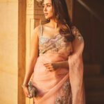 Mira Rajput Instagram - Jashn-e-bahaara 🪷 📸 @sheldon.santos