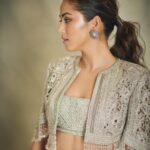 Mira Rajput Instagram – Dream a little dream 

📸 @rohanshrestha 

@farazmanan @amarisbyprernarajpal @signaturejewellery.in