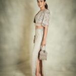 Mira Rajput Instagram - Dream a little dream 📸 @rohanshrestha @farazmanan @amarisbyprernarajpal @signaturejewellery.in