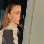Miray Daner Instagram - Kissed by the sun 🔅