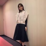 Mirei Kiritani Instagram - 「生様様様」ありがとうございました😌 久しぶりのテレビ。緊張したなぁ。 outfit: @31philliplim earrings: @charlottechesnaisjewelry