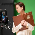 Mirei Kiritani Instagram - ブルボン新CM見てくれた？？ しっとり研究家の桐谷です🙋‍♀️ ビスケット王朝三つの王家の戦いのキャンペーン開始！！ ぜひしっとり家に一票を🥺❤️