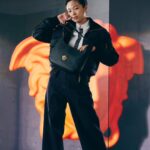 Nana Seino Instagram - この度『VERSACE』 日本ブランドアンバサダーに就任致しました。 沢山の魅力をお伝え出来るよう頑張ります🇯🇵 #VersacePrefall21 #ヴェルサーチェ @versace @donatella_versace