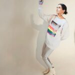 Nanda Costa Instagram - Na sua terra é biscoito ou bolacha? Considerando que 1/8 das fotos desse carrossel correspondem a 3 favoritas. Qual seu top 3? 📷 @claraalmeidaph 👠@marifranca_ 💄 @natrosamakeup 👩🏻‍💻@anapmatias_ 🤳🏽@lbdigitaleconteudo