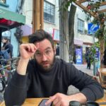 Natalia Téllez Instagram - Se habla del amor en un romanticismo que no le alcanza a la realidad, al equipo y la complicidad, a sentir que se construye un universo con amor y se sostiene de trabajo y acuerdos, de miradas cómplices en medio del cansancio y el abrazo profundo que te pega de vuelta. Te amo hondo ,muy real, sostienes mi raíz y me permites crecer. Gracias por ser ♥️ @zaabs te amo