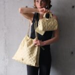 Natalia Téllez Instagram - Adivinen cual bolsa ya es de Emi… #adicción @kurtgeiger #KurtGeiger #Publicidad
