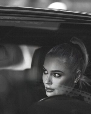 Natalya Rudova Instagram - «Жизнь по вызову 2»🎬

Всем спасибо , сьемки закончились🎬🐈‍⬛
Не могу не поделиться этими шикарными кадрами.