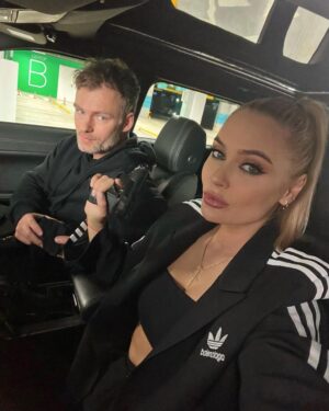 Natalya Rudova Instagram - «Жизнь по вызову 2»🎬🐈‍⬛

Актриса : Наталья Рудова 🎭