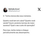 Nathalia Arcuri Instagram – Nossa, Nath! Mas tô só começando. Preciso realmente pensar nisso?

Você está criando uma fonte de renda, lembre-se disso. É a sua empresa!
 
É preciso profissionalizar ao máximo, ou vai se tornar apenas um passatempo caro. 

Segundo o relatório da Global Entrepreneurship Monitor (GEM) 2022, realizado pelo Sebrae e pela Associação Nacional de Estudos em Empreendedorismo e Gestão de Pequenas Empresas (Anegepe), 67% da população adulta estava envolvida com o empreendedorismo. Parte desse número são potenciais empreendedores, o que fez com que o Brasil ocupasse o 2º lugar nessa categoria, ficando atrás somente da Índia, no ano do relatório.

Somos empreendedores natos 😎 Mas, claro, apesar do brasileiro ter essa alma de negócios, só a alma não sustenta uma empresa. É preciso adquirir conhecimento e aplicar no dia a dia pro empreendimento dar certo! 

DITO ISSO…

Arrasta pro lado pra ver as 5 dicas que separei pra você, imprime, cola em todo lugar da casa pra não esquecer e já manda para as autônomas/autônomos MEIs e donas e donos de empresas que precisam ler isso👇